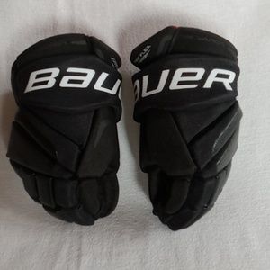 Bauer Vapor APX2 Hockey Gloves